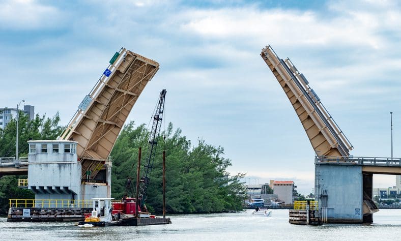 Bascule Bridges: Krew Heavy Civil