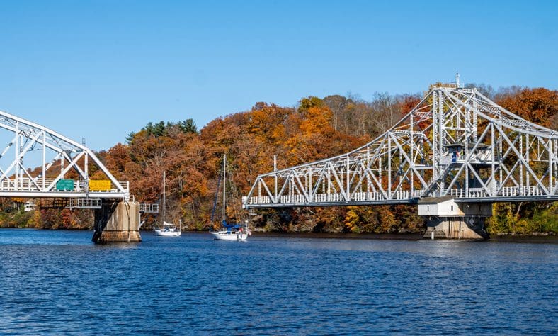 Swing Bridges: Krew Heavy Civil