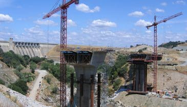 Folsom Lake Crossing, America River Bridge